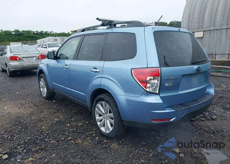 2011 Subaru Forester 2.5X Premium z USA, uszkodzony, nr VIN JF2SHADC6BH755106